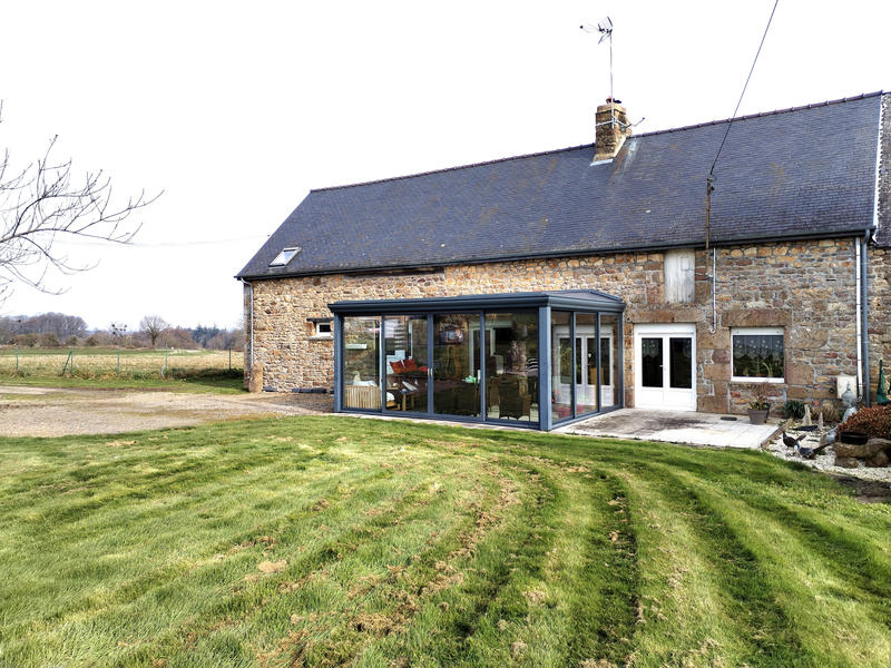 Maison - 232 m² - 5 pièces