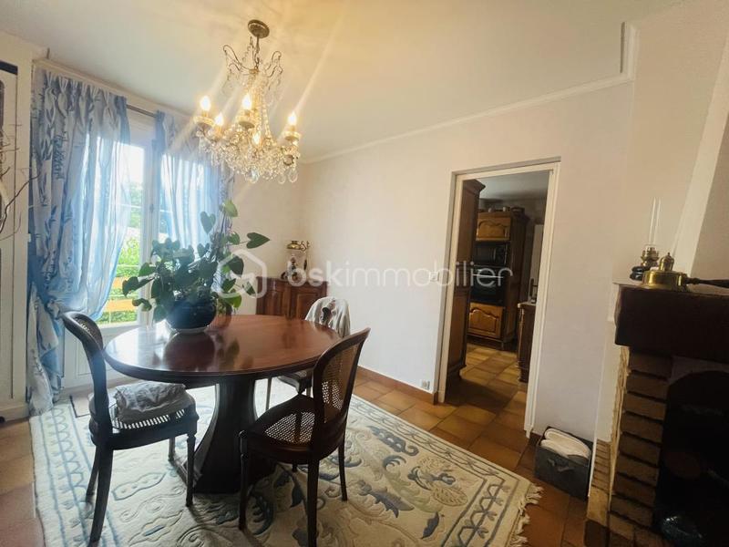 Maison - 186 m² - 6 pièces