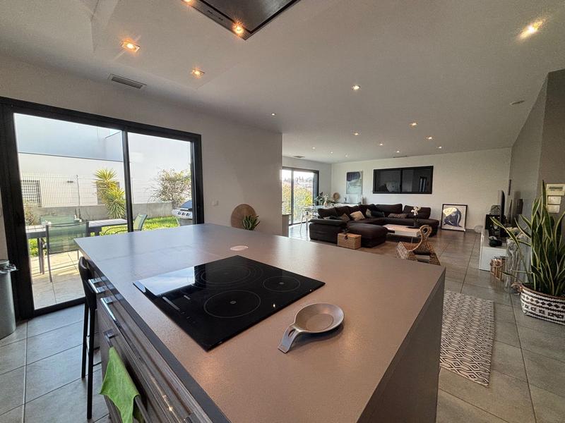 Villa - 150 m² - 4 pièces