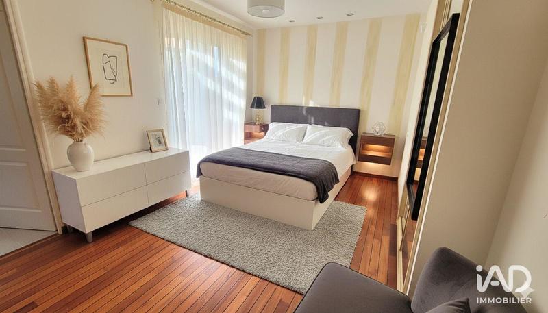 Maison - 190 m² - 7 pièces