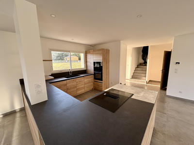 Villa - 150 m² - 5 pièces