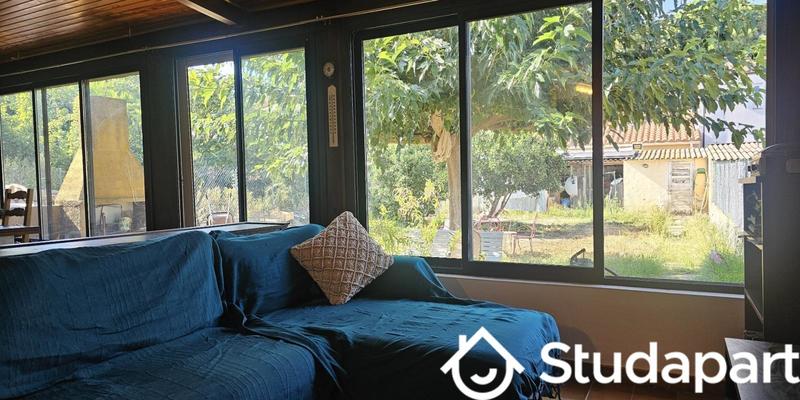 Chambre - 11 m² - 1 pièce