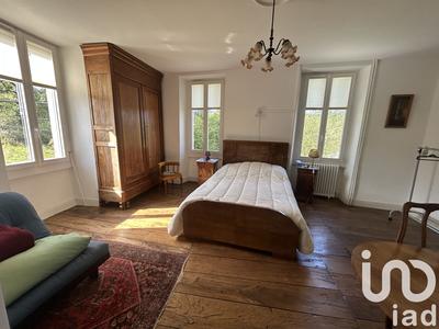 Maison - 160 m² - 5 pièces