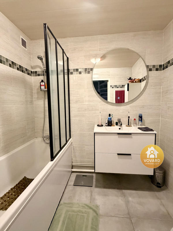 Maison - 93 m² - 5 pièces