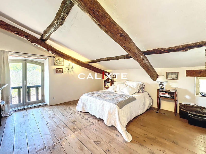 Mas - 180 m² - 6 pièces