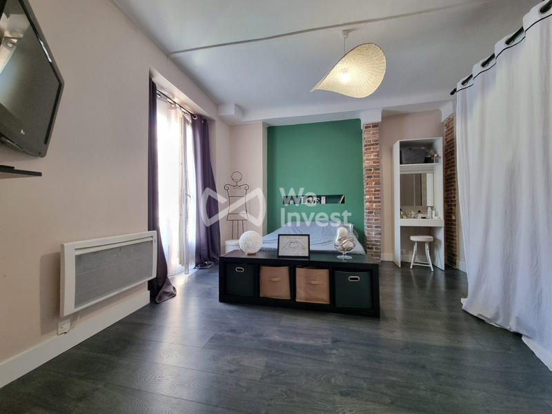 Maison - 200 m² - 8 pièces