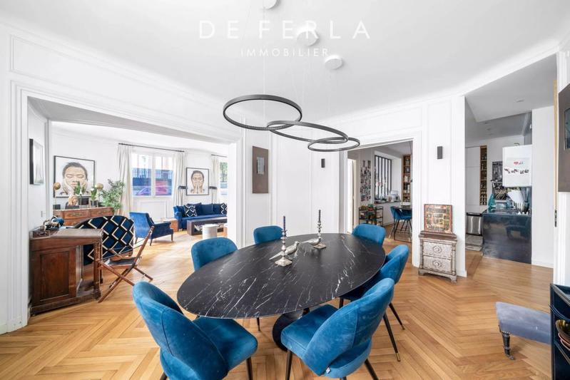 Appartement - 203 m² - 7 pièces