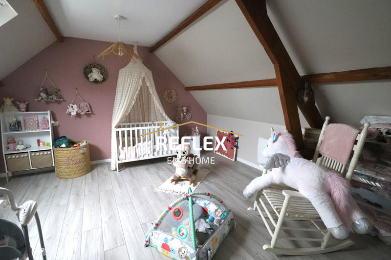 Maison - 95 m² - 5 pièces