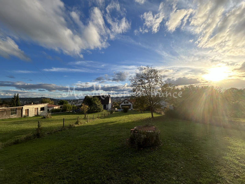 Maison - 110 m² - 6 pièces