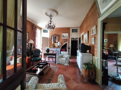 Maison ancienne - 310 m² - 12 pièces