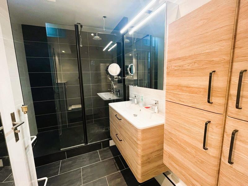 Appartement - 82 m² - 4 pièces