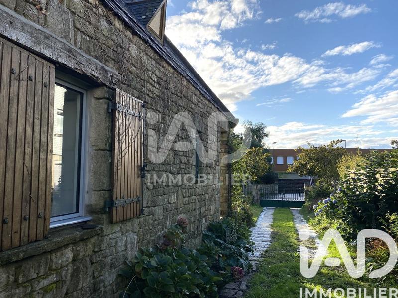 Maison - 224 m² - 7 pièces