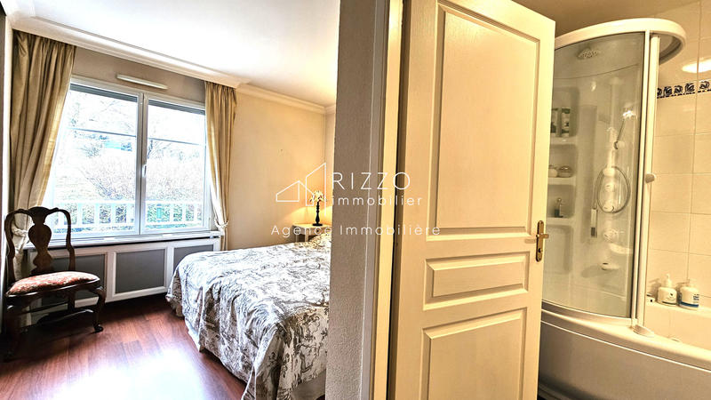 Appartement - 152 m² - 5 pièces