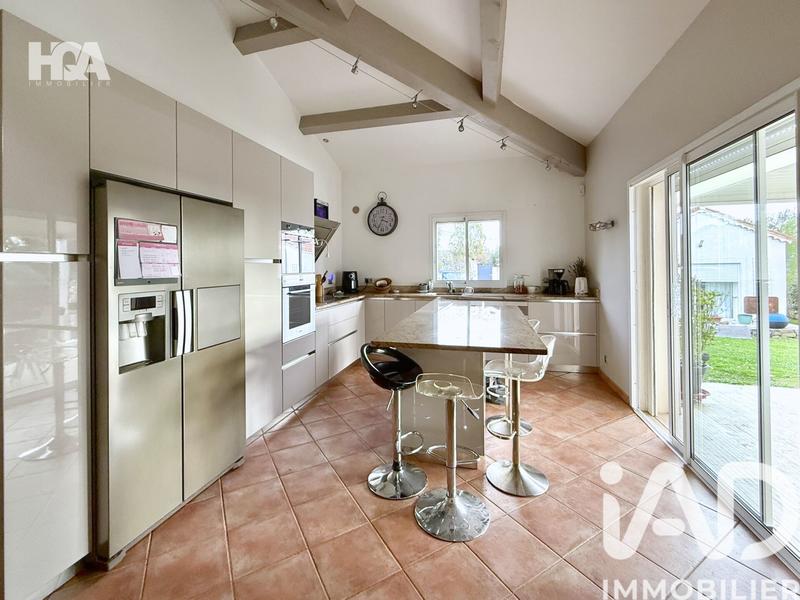 Maison - 165 m² - 8 pièces