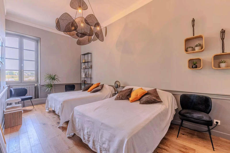 Appartement - 158 m² - 5 pièces