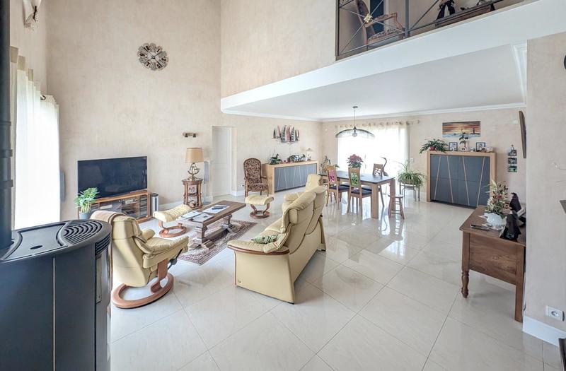 Maison - 175 m² - 5 pièces