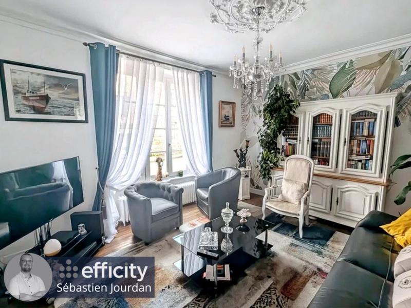 Maison - 125 m² - 5 pièces