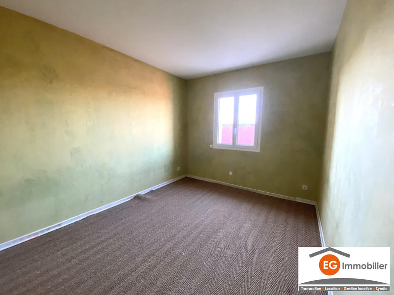 Terrain commercial - 6 300 m²