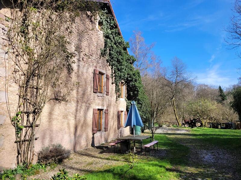 Maison - 314 m² - 14 pièces