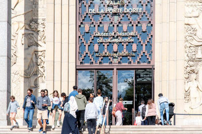 Palais de la Porte Dorée