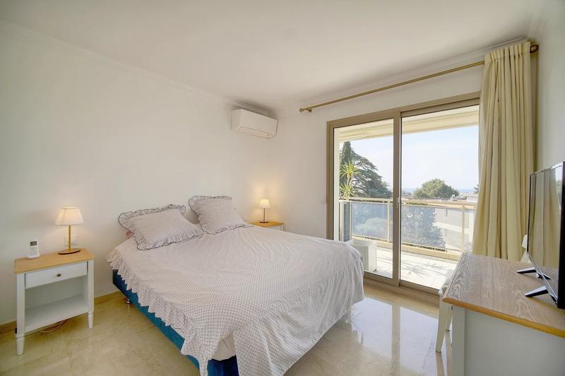 Appartement - 104 m² - 4 pièces