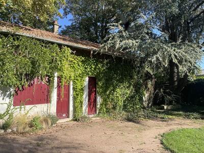 Propriété - 206 m² - 9 pièces