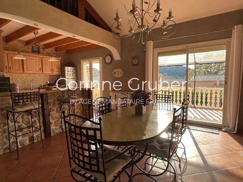 Maison - 112 m² - 5 pièces