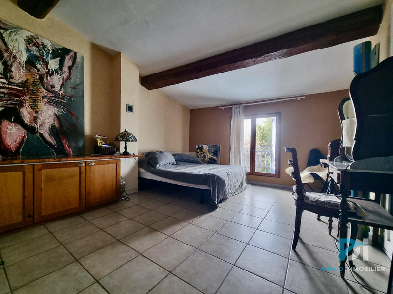 Maison - 180 m² - 5 pièces