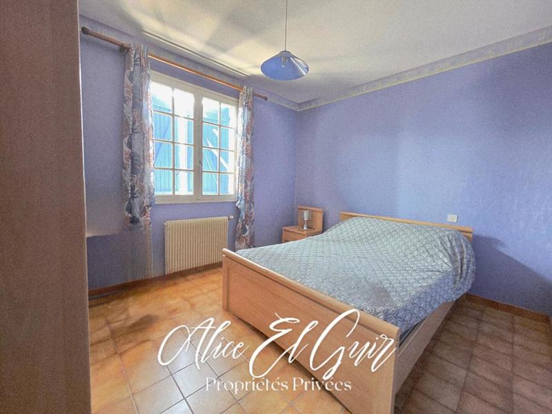 Maison - 96 m² - 5 pièces