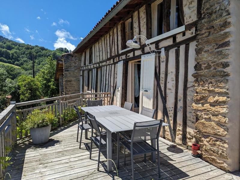 Maison - 322 m² - 7 pièces