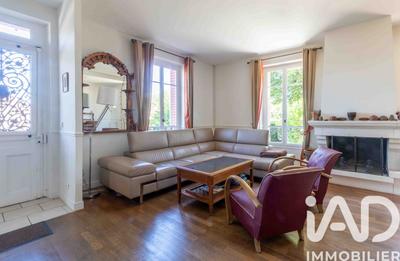 Maison - 187 m² - 8 pièces