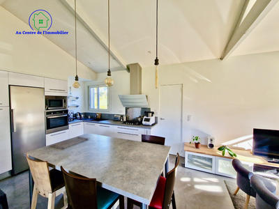 Maison - 102 m² - 4 pièces