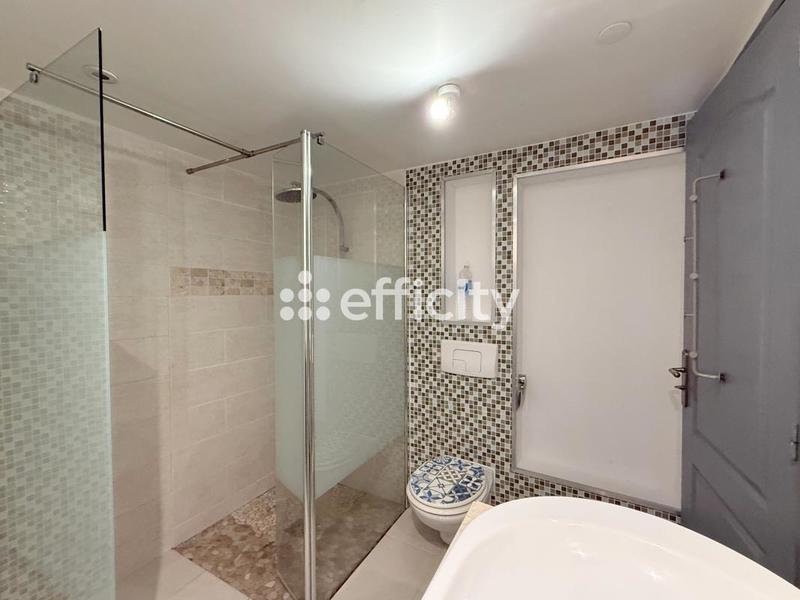 Appartement - 85 m² - 3 pièces