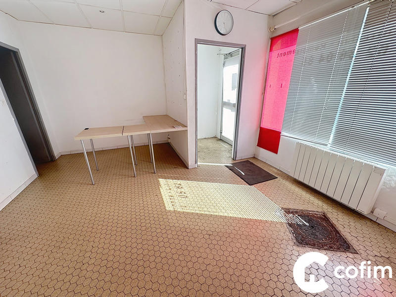 Local commercial - 97 m²