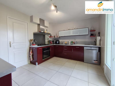 Maison - 102 m² - 6 pièces