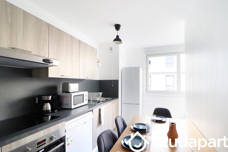 Chambre - 11 m² - 1 pièce