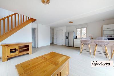 Maison - 108 m² - 4 pièces