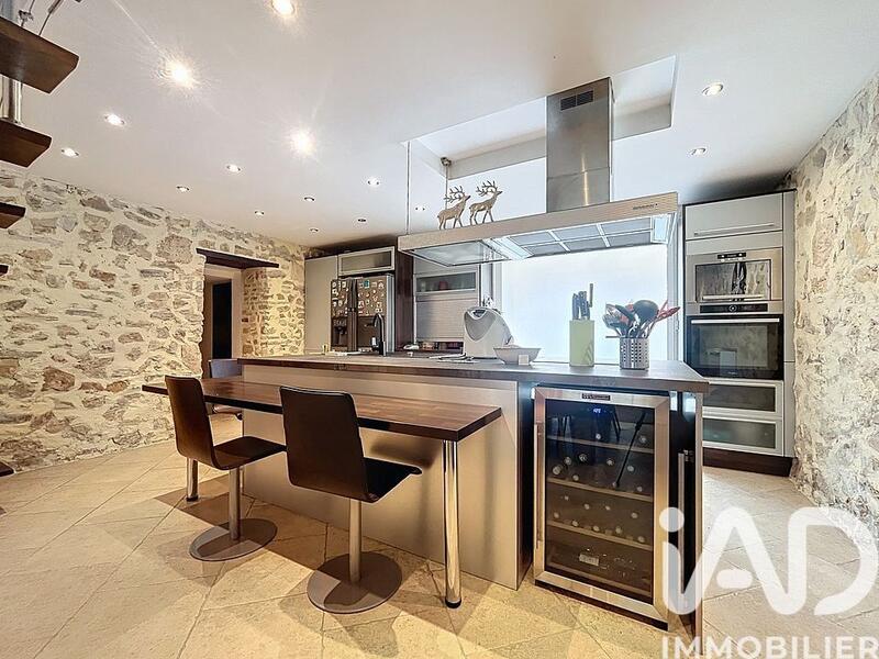 Maison - 156 m² - 6 pièces