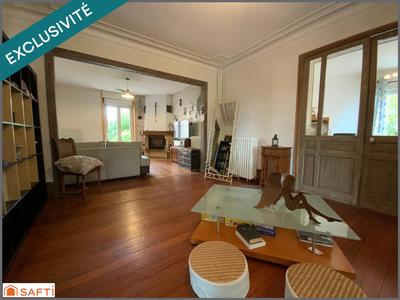 Maison de maîtres - 280 m² - 10 pièces