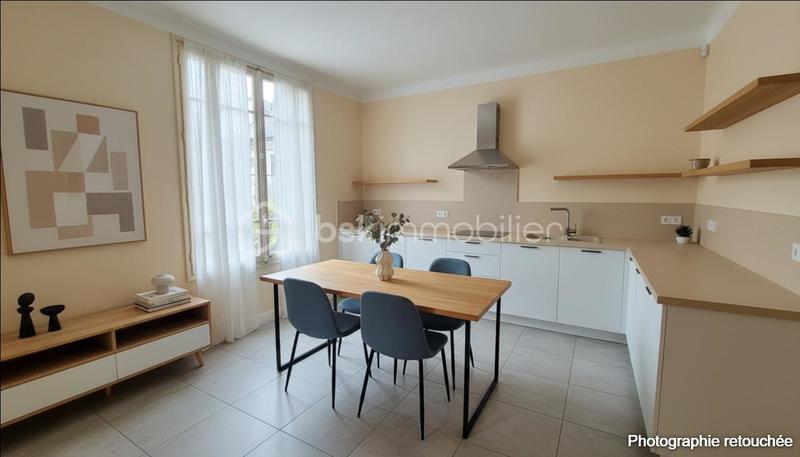 Maison - 147 m² - 6 pièces