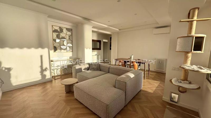 Appartement - 84 m² - 3 pièces