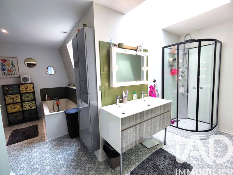 Maison - 150 m² - 5 pièces