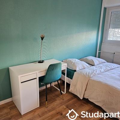 Chambre - 10 m² - 1 pièce