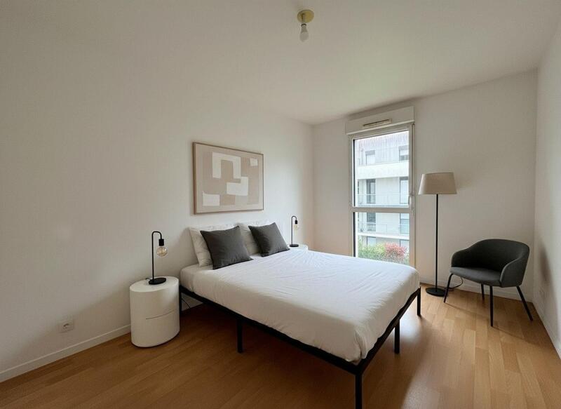 Appartement - 84 m² - 4 pièces