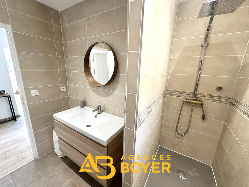 Appartement - 94 m² - 4 pièces