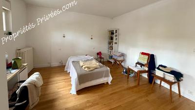 Maison - 125 m² - 11 pièces