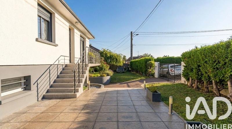 Maison - 80 m² - 5 pièces