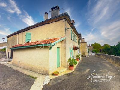 Maison de village - 125 m² - 6 pièces