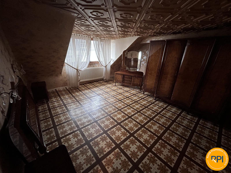 Maison ancienne - 147 m² - 8 pièces