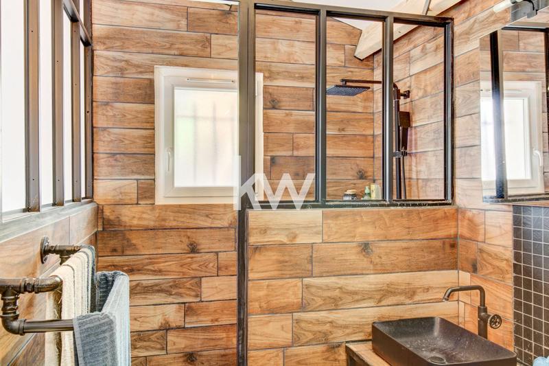 Maison - 101 m² - 5 pièces